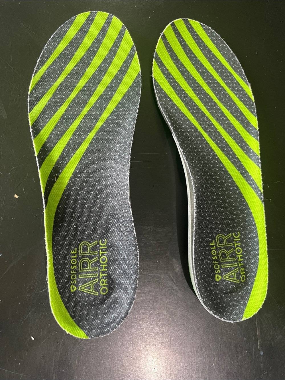 AIRR Orthotic Insoles - Black and Neon Green NEW